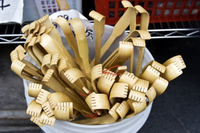 Bucket of back scratchers